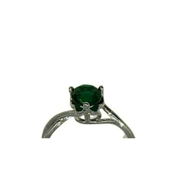 Green Gemstone Solitaire Ring Size 10 Elegant Twist Band Design - Picture 2 of 3